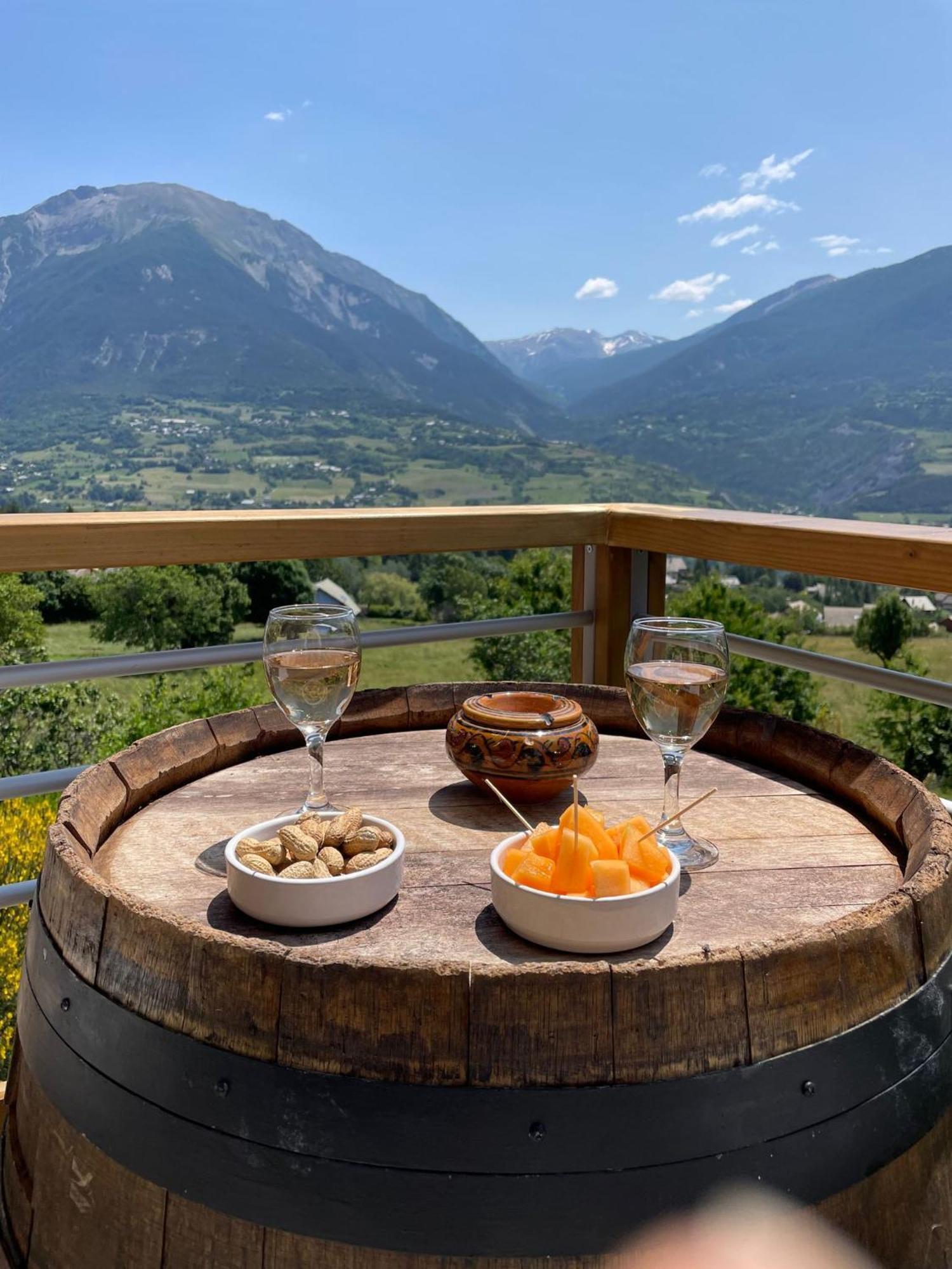 Gite Confort 15 Couchages, Vue Panoramique Montagne Hautes Alpes, Terrasses Embrun Kültér fotó