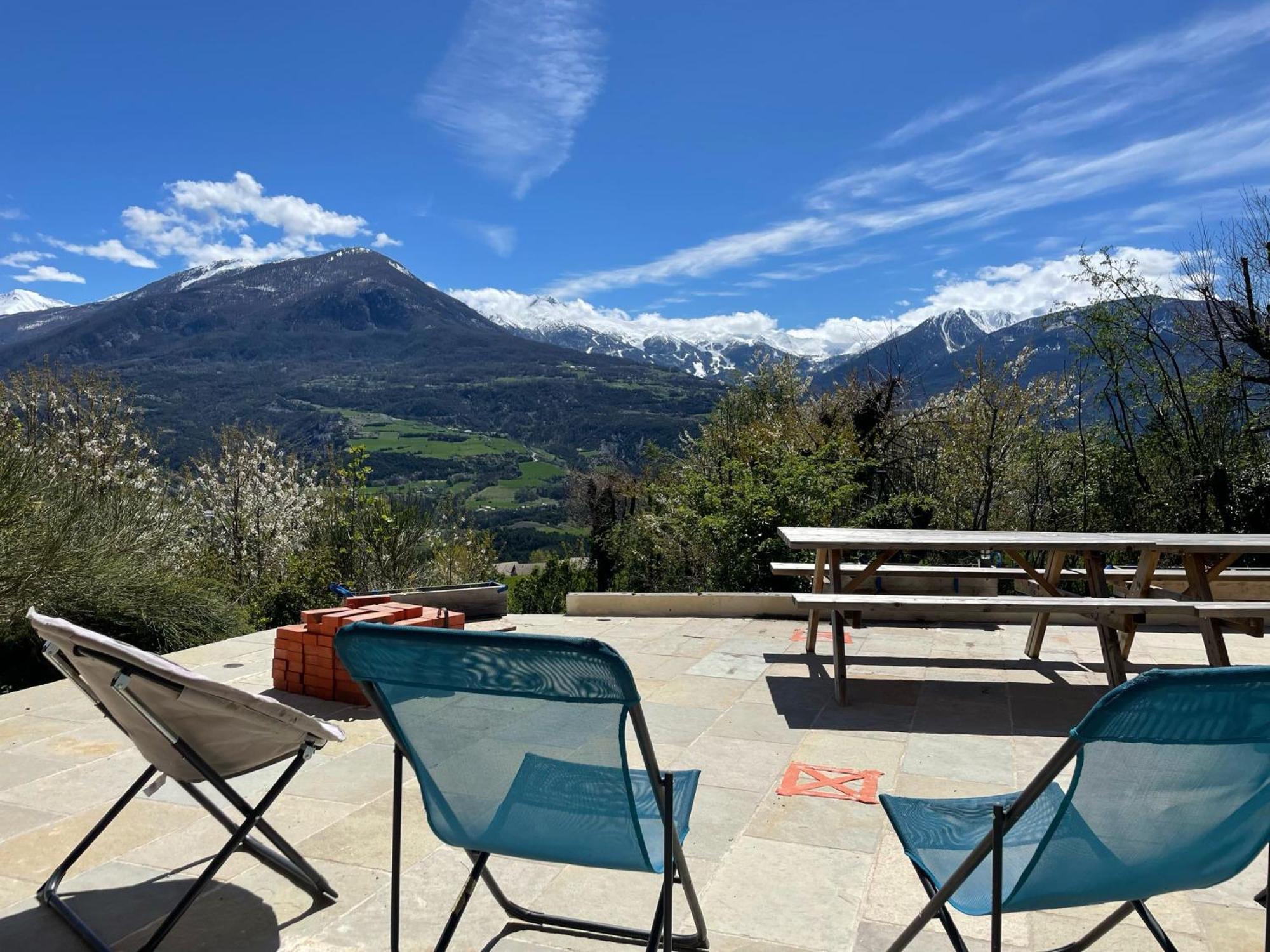 Gite Confort 15 Couchages, Vue Panoramique Montagne Hautes Alpes, Terrasses Embrun Kültér fotó