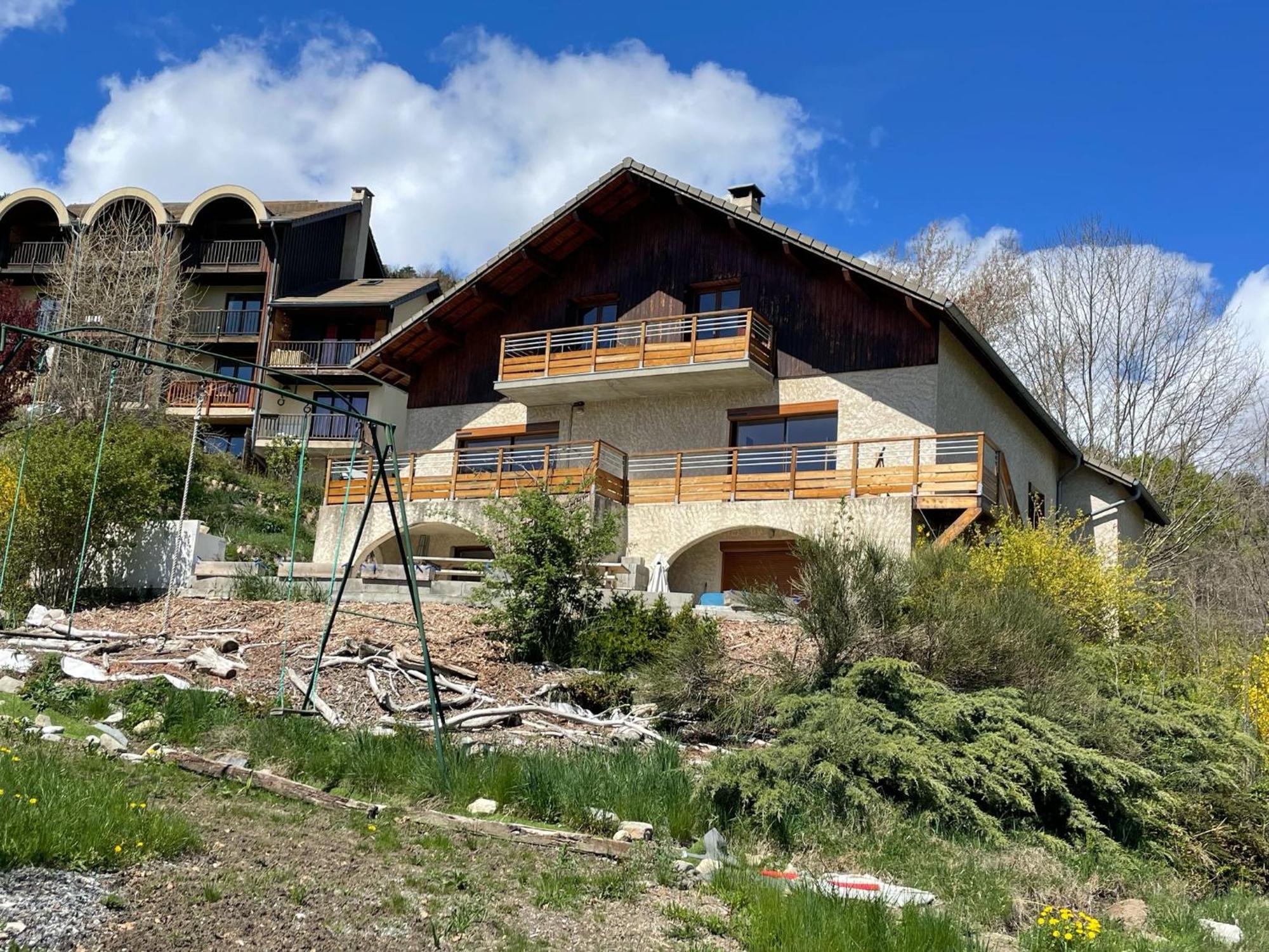 Gite Confort 15 Couchages, Vue Panoramique Montagne Hautes Alpes, Terrasses Embrun Kültér fotó