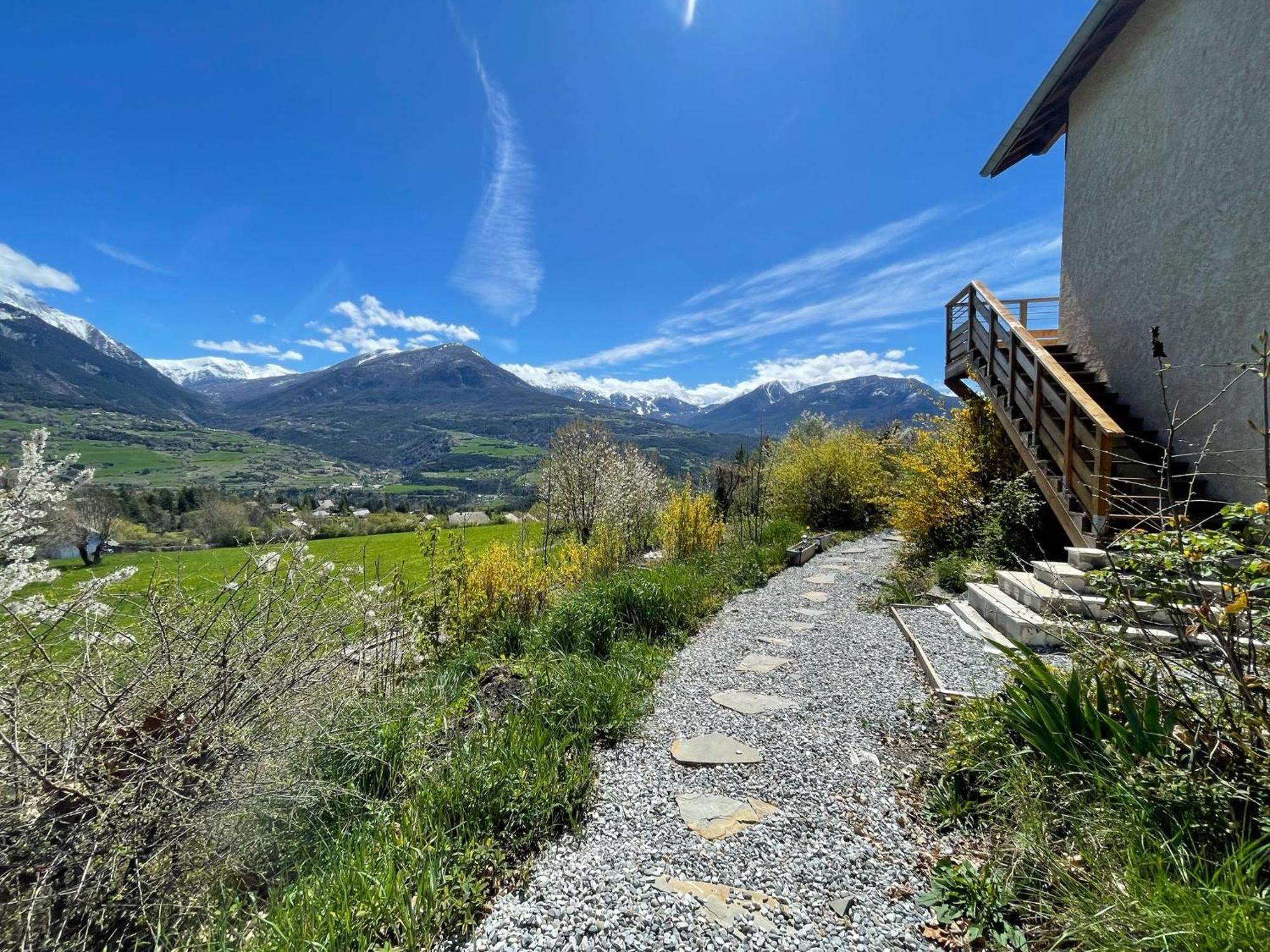 Gite Confort 15 Couchages, Vue Panoramique Montagne Hautes Alpes, Terrasses Embrun Kültér fotó